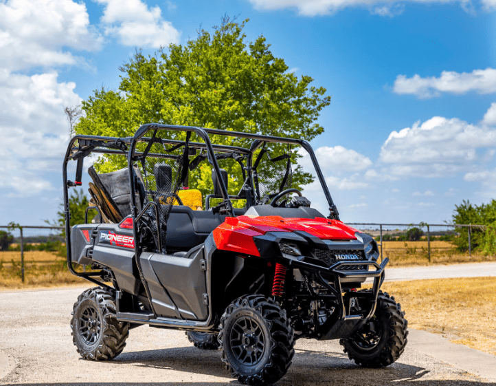 Honda Pioneer 700-4 Deluxe